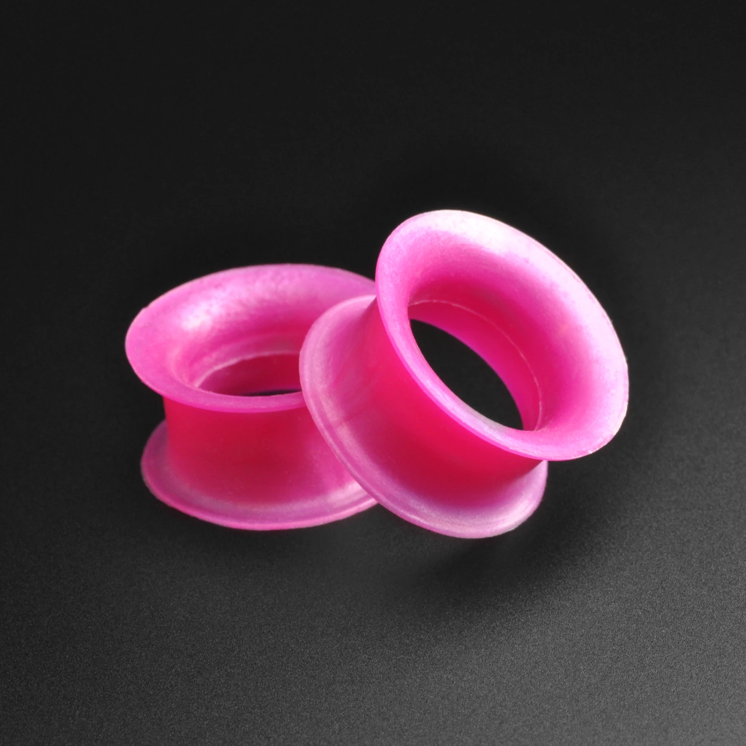 Pearl Silicone Double Flare Tunnel Bundle 5 Pearl Silicone Double Flare Tunnel Bundle - Image 3