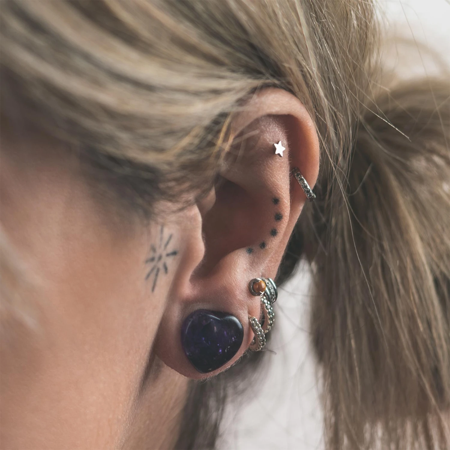 Amethyst Heart Shaped Double Flare Stone Plug 4 Amethyst Heart Shaped Double Flare Stone Plug - Image 2