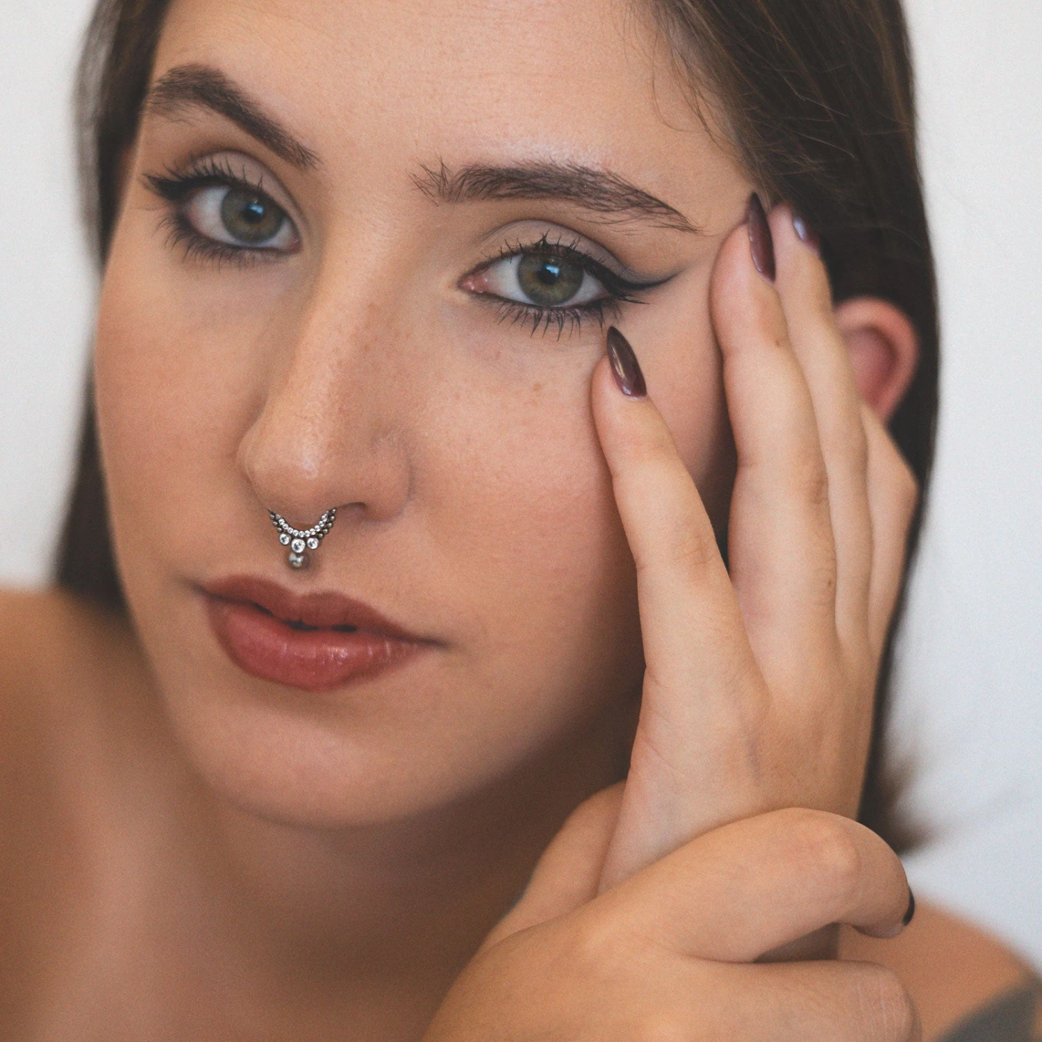 Bejewelled Dot Titanium Septum Clicker With Triple CZ Drop 5 Bejewelled Dot Titanium Septum Clicker With Triple CZ Drop - Image 3