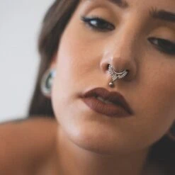 Bejewelled White Gold Plated Brass & Titanium Septum Clicker -Stretch It Body Jewellery bejewelled white gold plated brass titanium septum clicker model shot