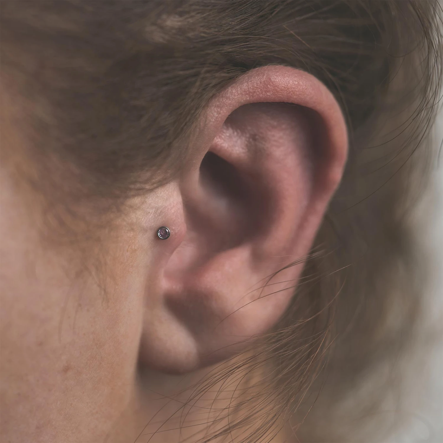 Bezel Set Pink Jewelled Titanium Threadless Top 5 Bezel Set Pink Jewelled Titanium Threadless Top - Image 3