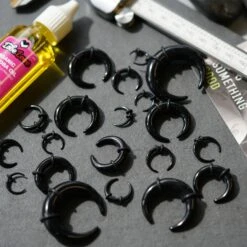 Black Acrylic Pincher Kit -Stretch It Body Jewellery black acrylic pincher group shot 58354abc a254 491d bfa4 7a838b3cd9ec