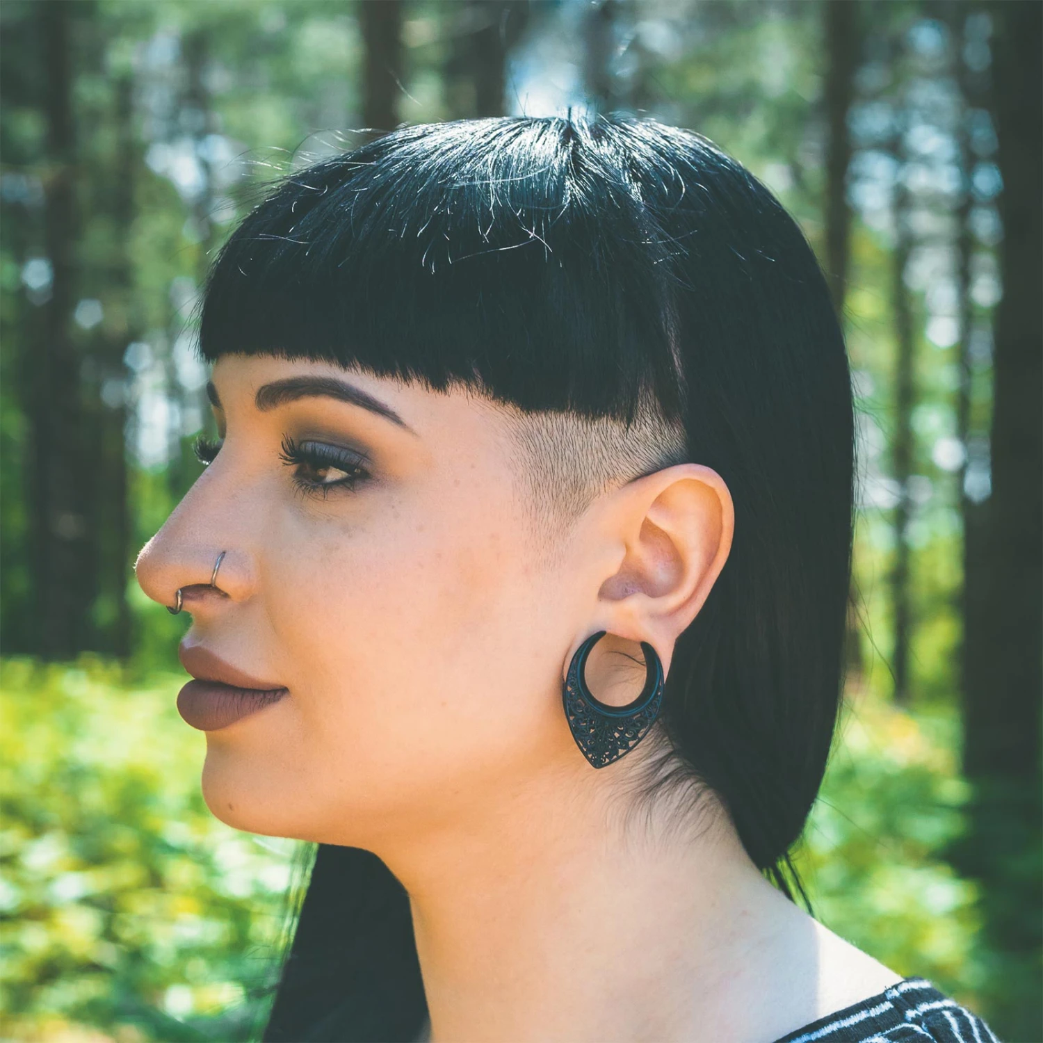 Black PVD Regal Shield Saddle Ear Weight 5 Black PVD Regal Shield Saddle Ear Weight - Image 3