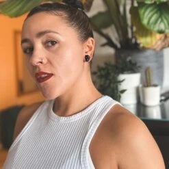 Black Skull Glass Double Flare Plug 9 Black Skull Glass Double Flare Plug -Stretch It Body Jewellery black skull glass double flare plug model shot