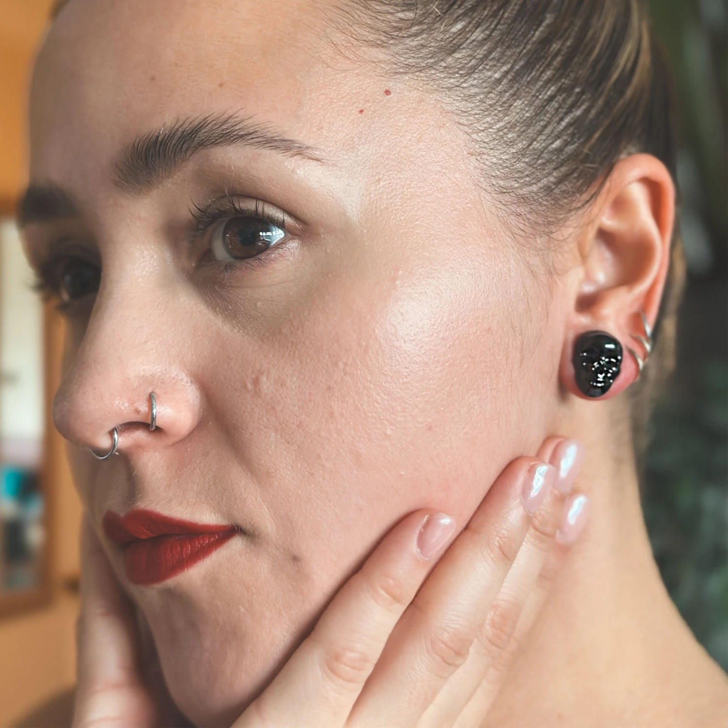 Black Skull Glass Double Flare Plug 6 Black Skull Glass Double Flare Plug - Image 4