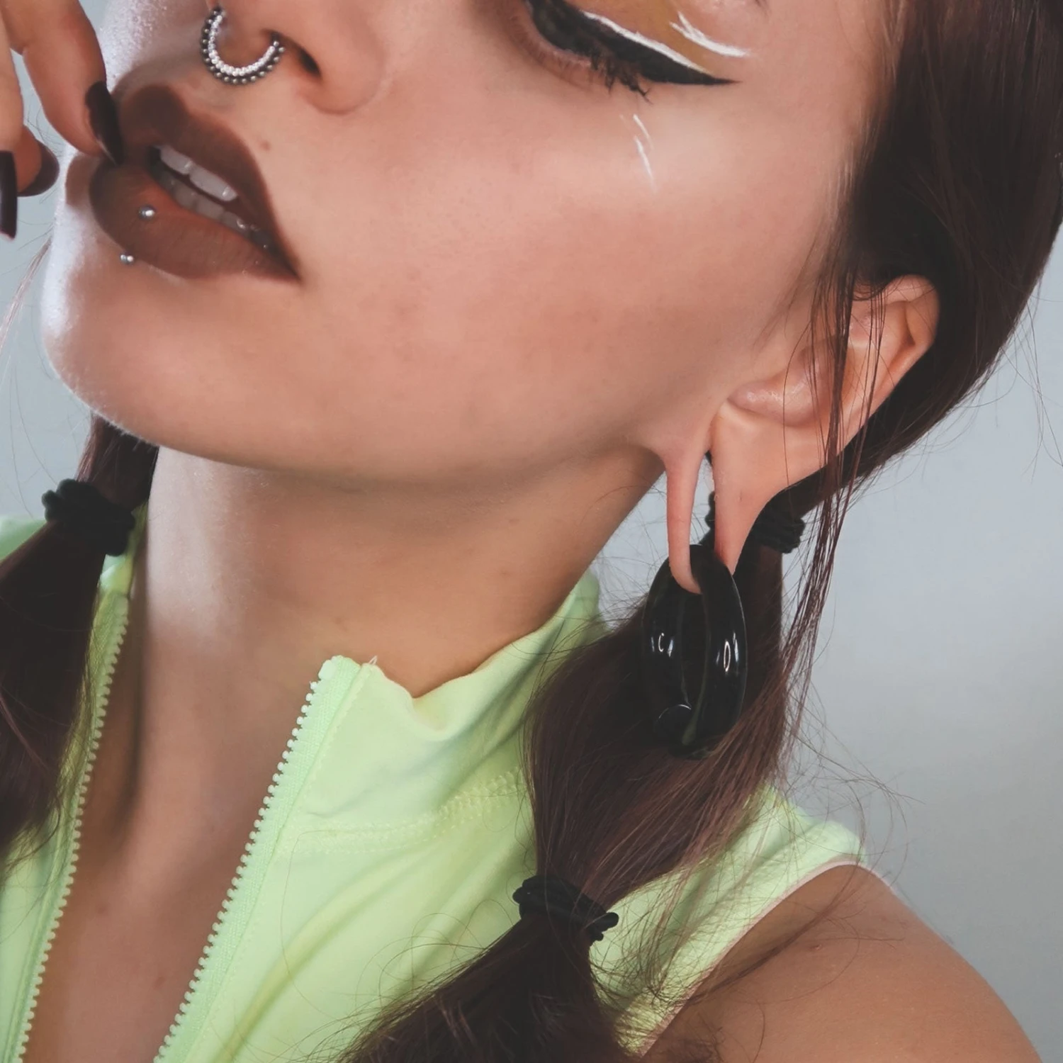 Circular Black PVD Surgical Steel Ear Weight 4 Circular Black PVD Surgical Steel Ear Weight - Image 2