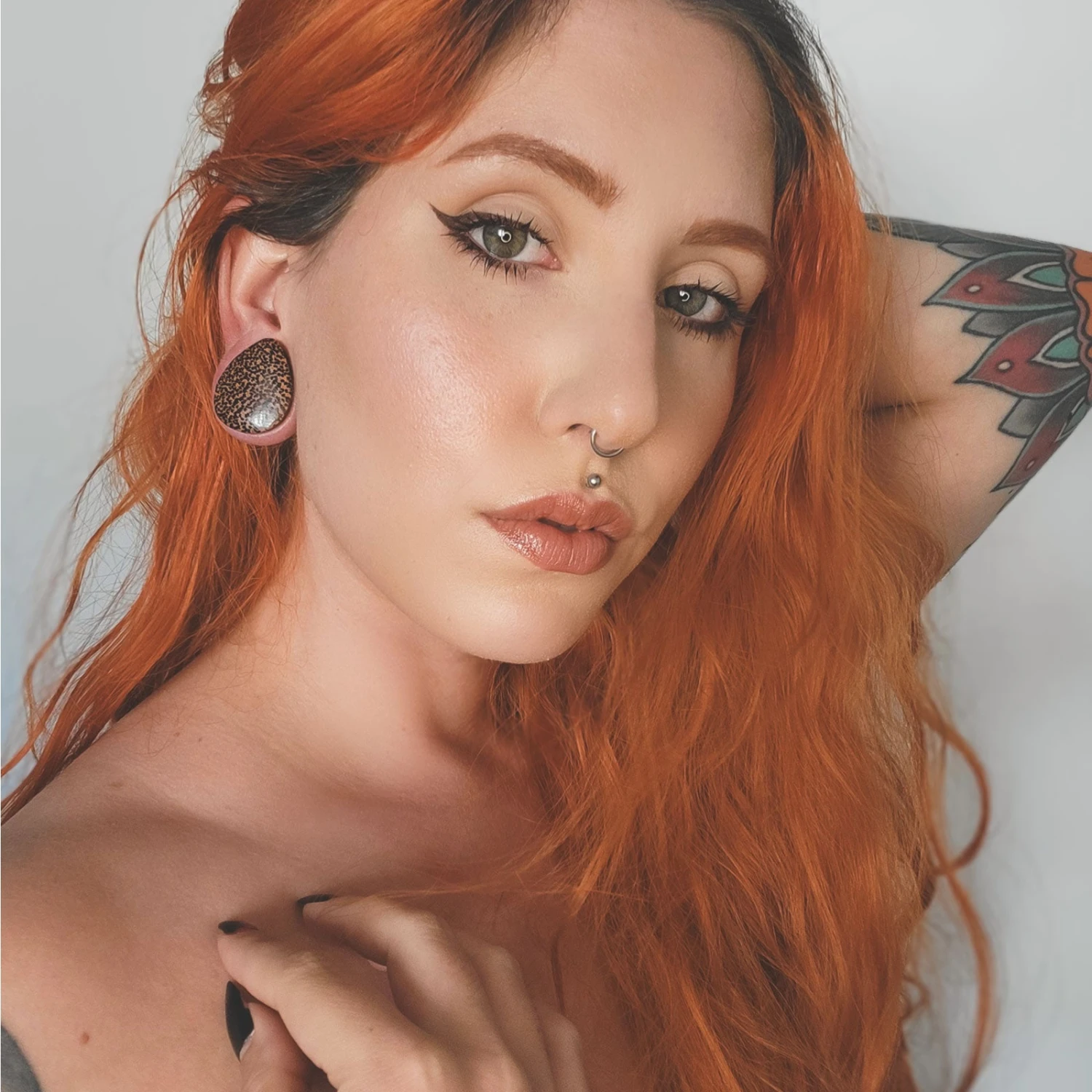 Coconut Wood Double Flare Convex Teardrop Plug 4 Coconut Wood Double Flare Convex Teardrop Plug - Image 2