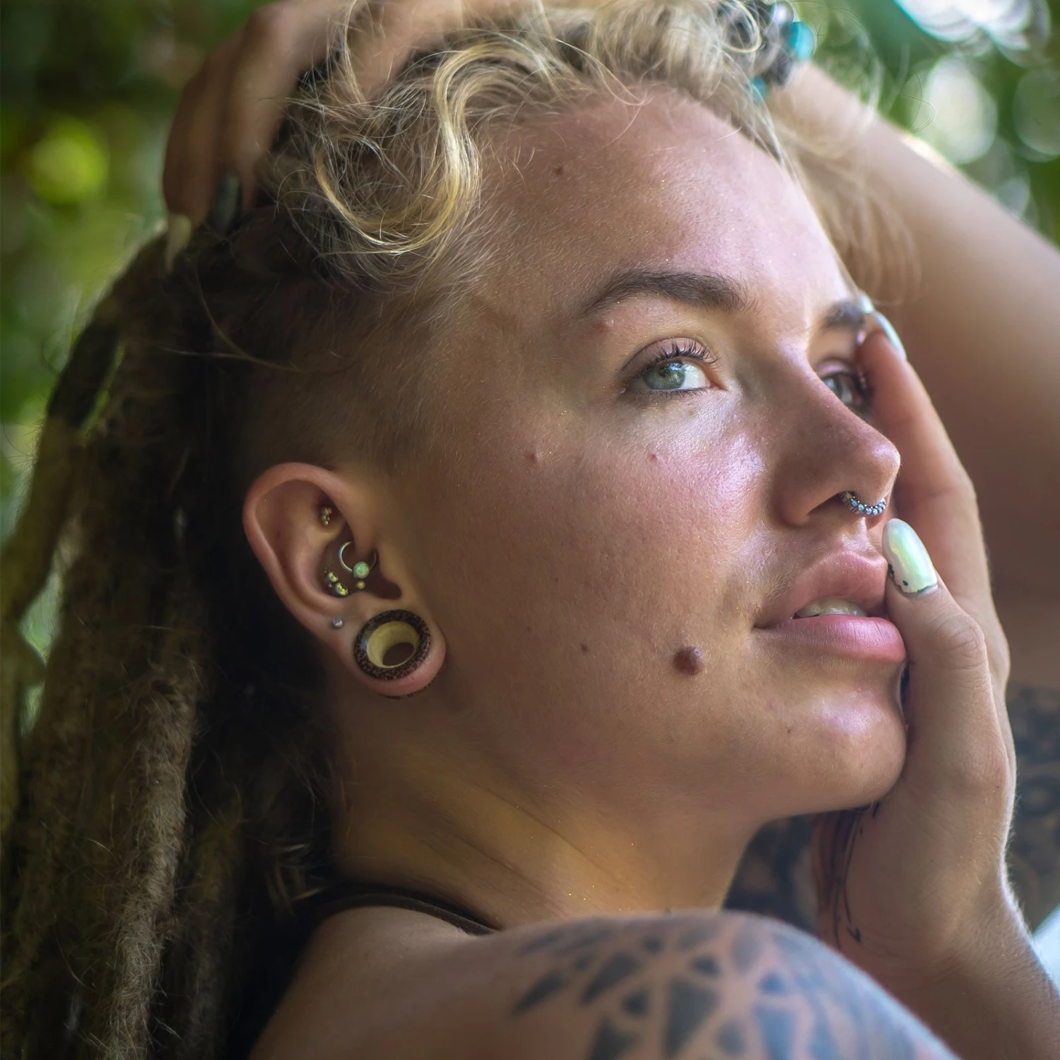 Coconut Wood Double Flare Tunnel With Crocodile Wood Inlay 4 Coconut Wood Double Flare Tunnel With Crocodile Wood Inlay - Image 2