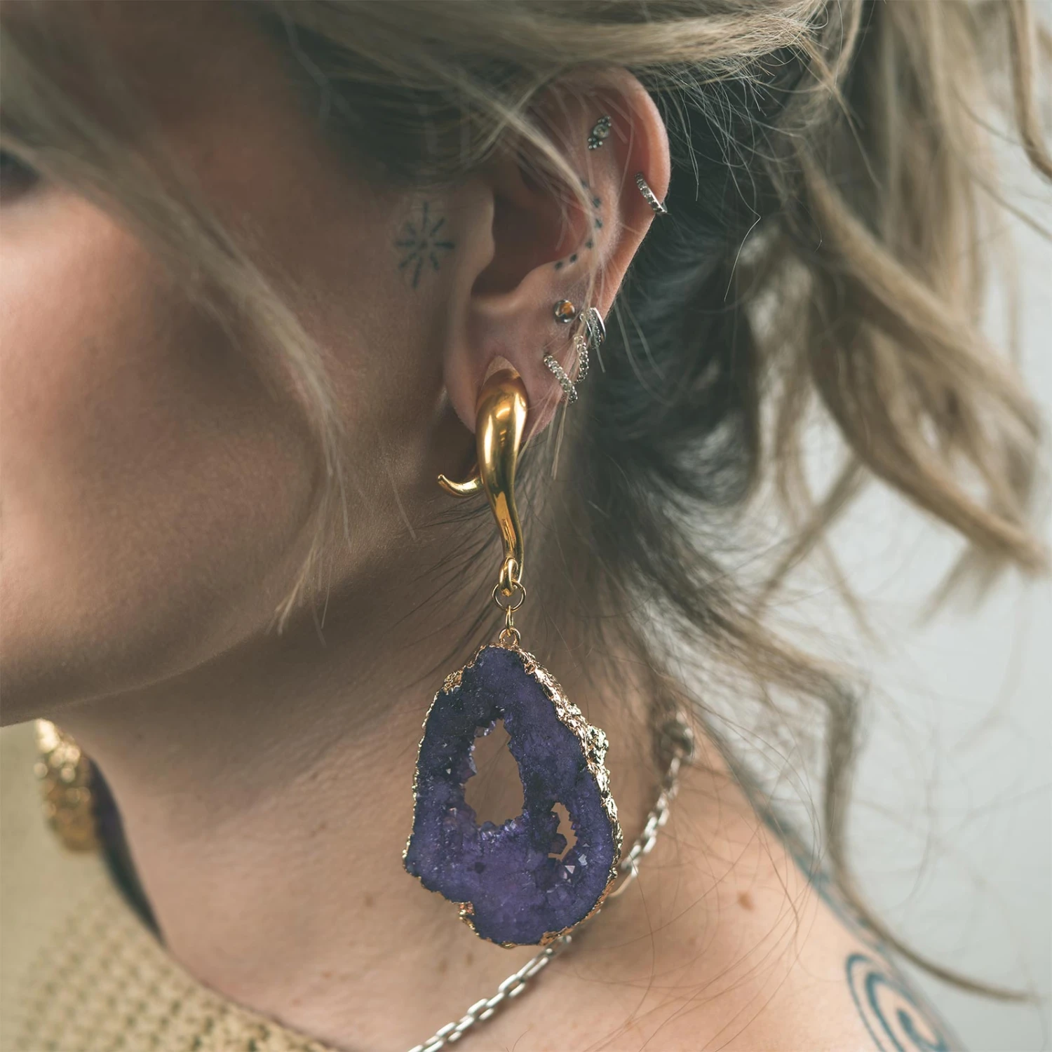 Druzy Purple Agate With Gold PVD Hook Ear Weight 6 Druzy Purple Agate With Gold PVD Hook Ear Weight - Image 4