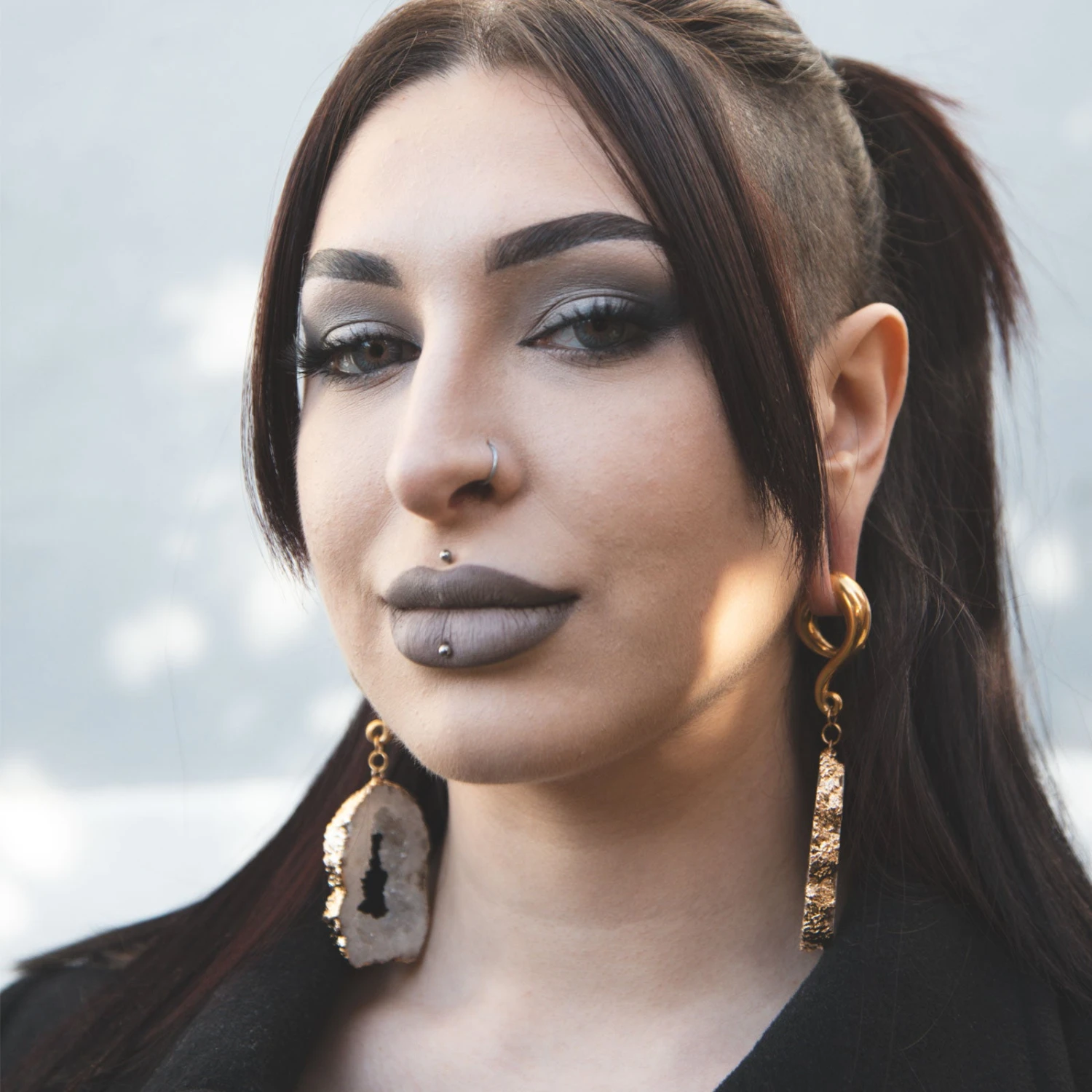 Druzy White Agate With Gold PVD Hook Ear Weight 5 Druzy White Agate With Gold PVD Hook Ear Weight - Image 3