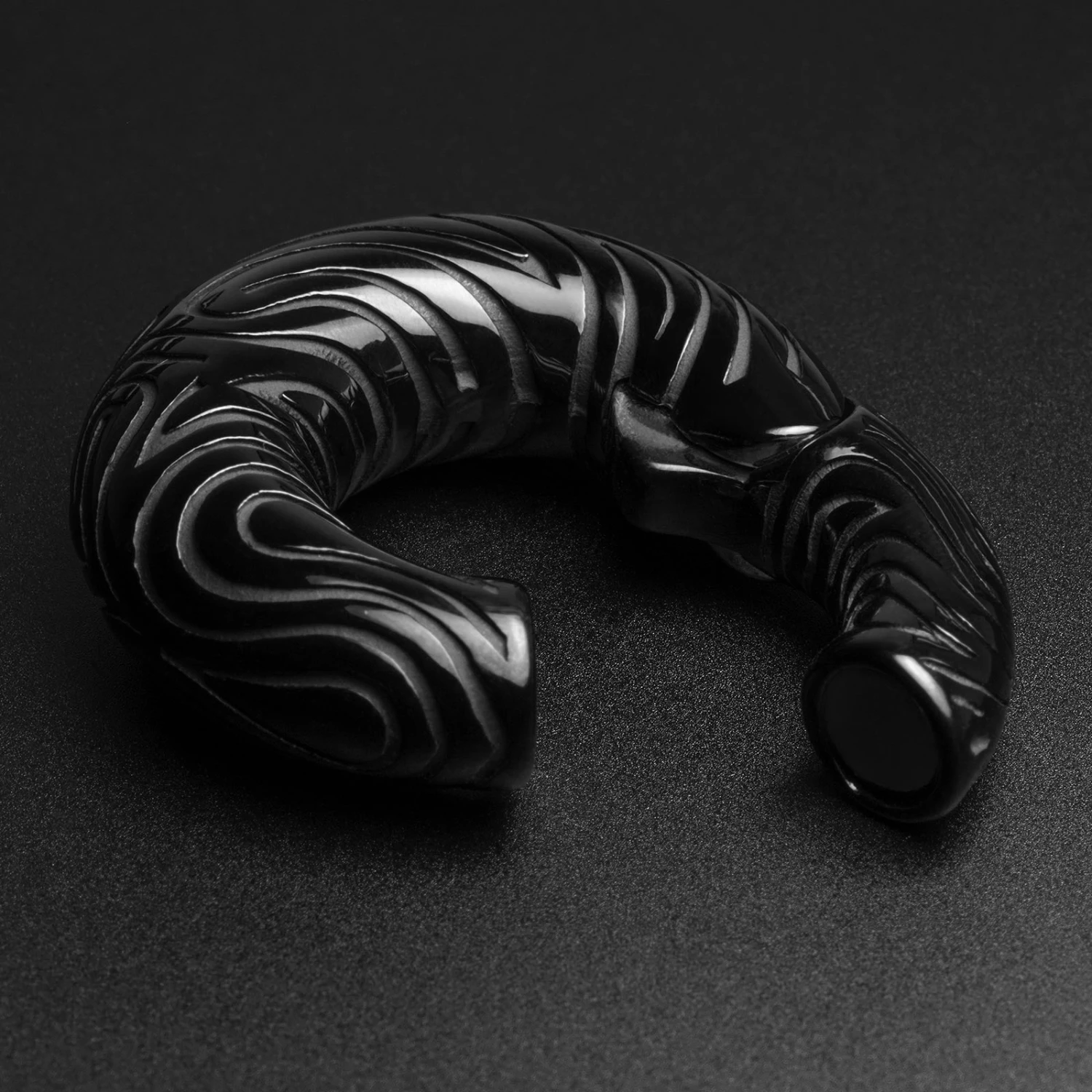 Engraved ID Print Black PVD Magnetic Ear Weight 4 Engraved ID Print Black PVD Magnetic Ear Weight - Image 2
