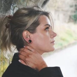 Faceted Black Obsidian Single Flare Convex Stone Plug -Stretch It Body Jewellery faceted black obsidian single flare plug model shot side shot