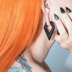 Geometric Drop Black PVD Magnetic Ear Weight -Stretch It Body Jewellery geometric drop black pvd magnetic ear weight model shot