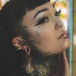 Geometric Flower Brass Ear Cuff -Stretch It Body Jewellery geometric flower brass ear cuff model shot