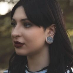 Grey Labradorite Double Flare Stone Plug -Stretch It Body Jewellery grey labradorite double flare stone plug model shot