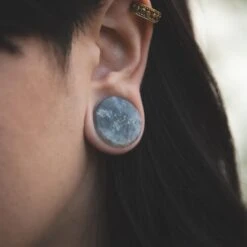 Grey Labradorite Double Flare Stone Plug -Stretch It Body Jewellery grey labradorite double flare stone plug model shot close up