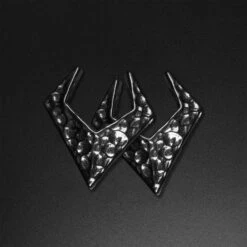 Hammered Pointed Hanger Black PVD Saddle Ear Weight