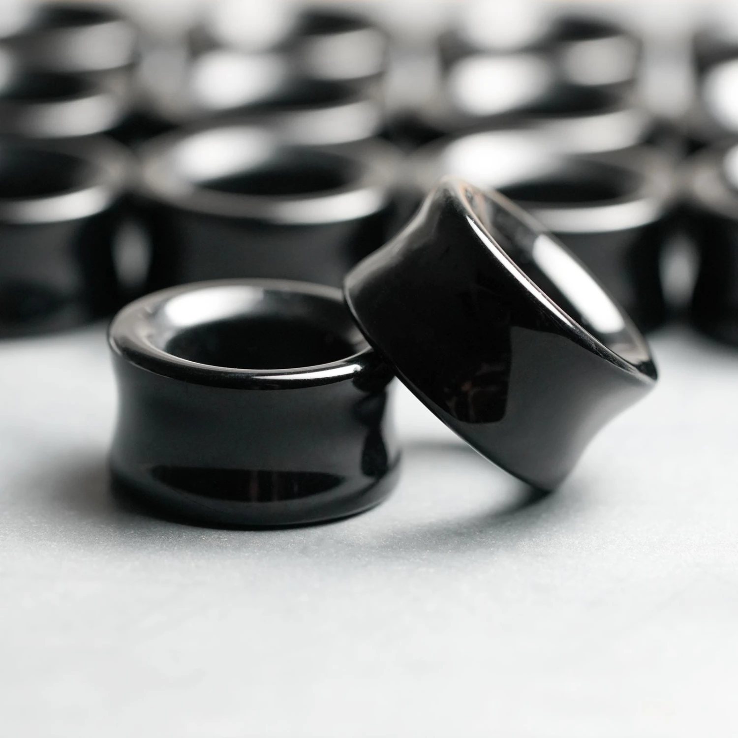 Jet Black Glass Double Flare Concave Tunnel 4 Jet Black Glass Double Flare Concave Tunnel - Image 2