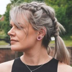 Stretch It Body Jewellery -Stretch It Body Jewellery lavender purple silicone double flare tunnel model shot