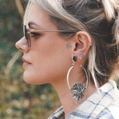 Lotus Chain Antique Silver Plug Hoops -Stretch It Body Jewellery lotus chain antique silver plug hoops model shot side shot