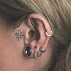 Olive Wood Ball Threadless Top -Stretch It Body Jewellery olive wood ball threadless top model shot