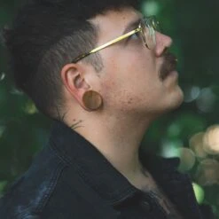 Olive Wood Single Flare Concave Plug -Stretch It Body Jewellery olive wood single flare concave plug model shot