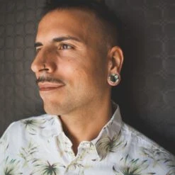 Peace Jade Double Flare Concave Stone Tunnel 7 Peace Jade Double Flare Concave Stone Tunnel -Stretch It Body Jewellery peace jade double flare concave stone tunnel model shot