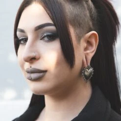 Punk Vintage Heart Surgical Steel Ear Weight -Stretch It Body Jewellery punk vintage heart surgical steel ear weight model shot