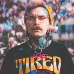 Regal Bird Skull Surgical Steel Ear Weight 8 Regal Bird Skull Surgical Steel Ear Weight -Stretch It Body Jewellery regal bird skull surgical steel ear weight model shot face on