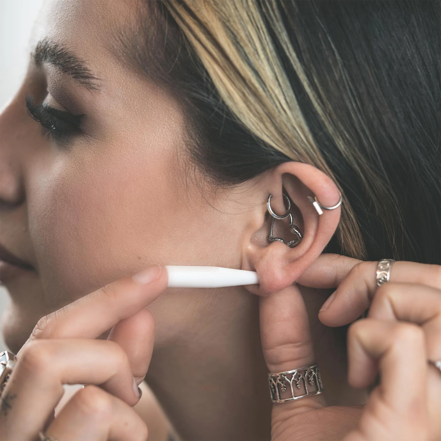 White Acrylic Taper 4 White Acrylic Taper - Image 2